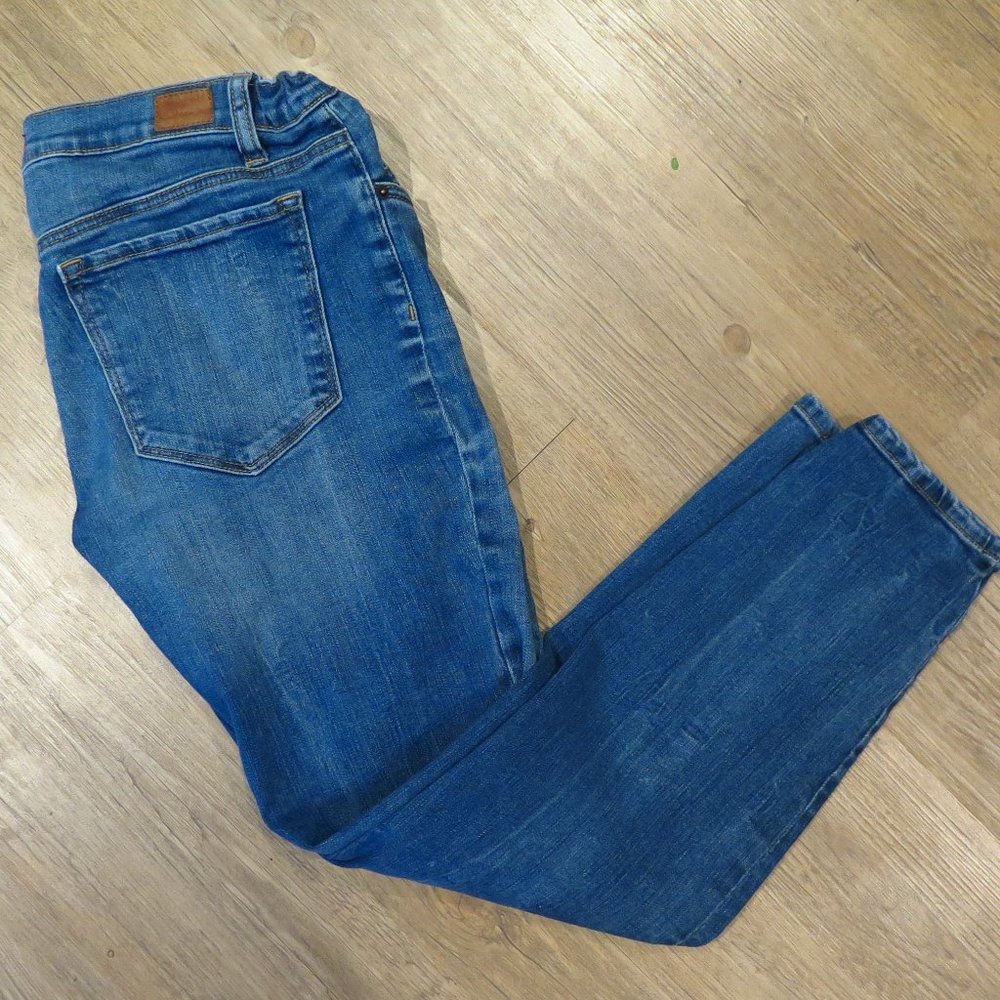 BDG Urban Outfitters Mid-Rise Grazer Jeans